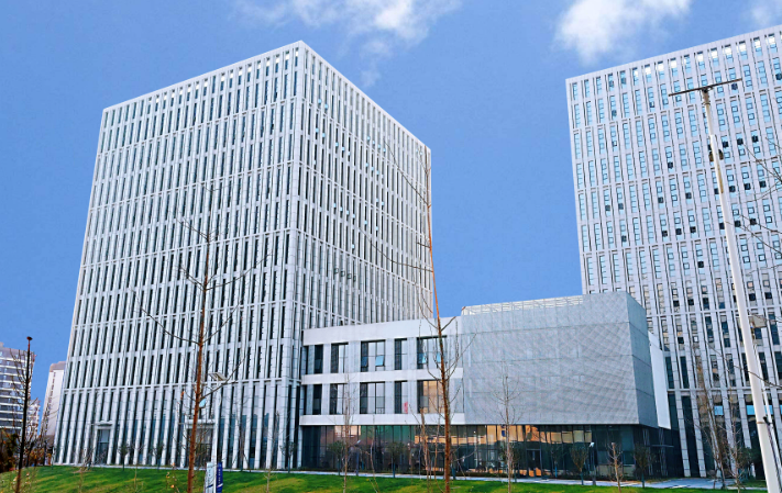 2024年弱电工程施工规范与智能化机房搭建技术要点